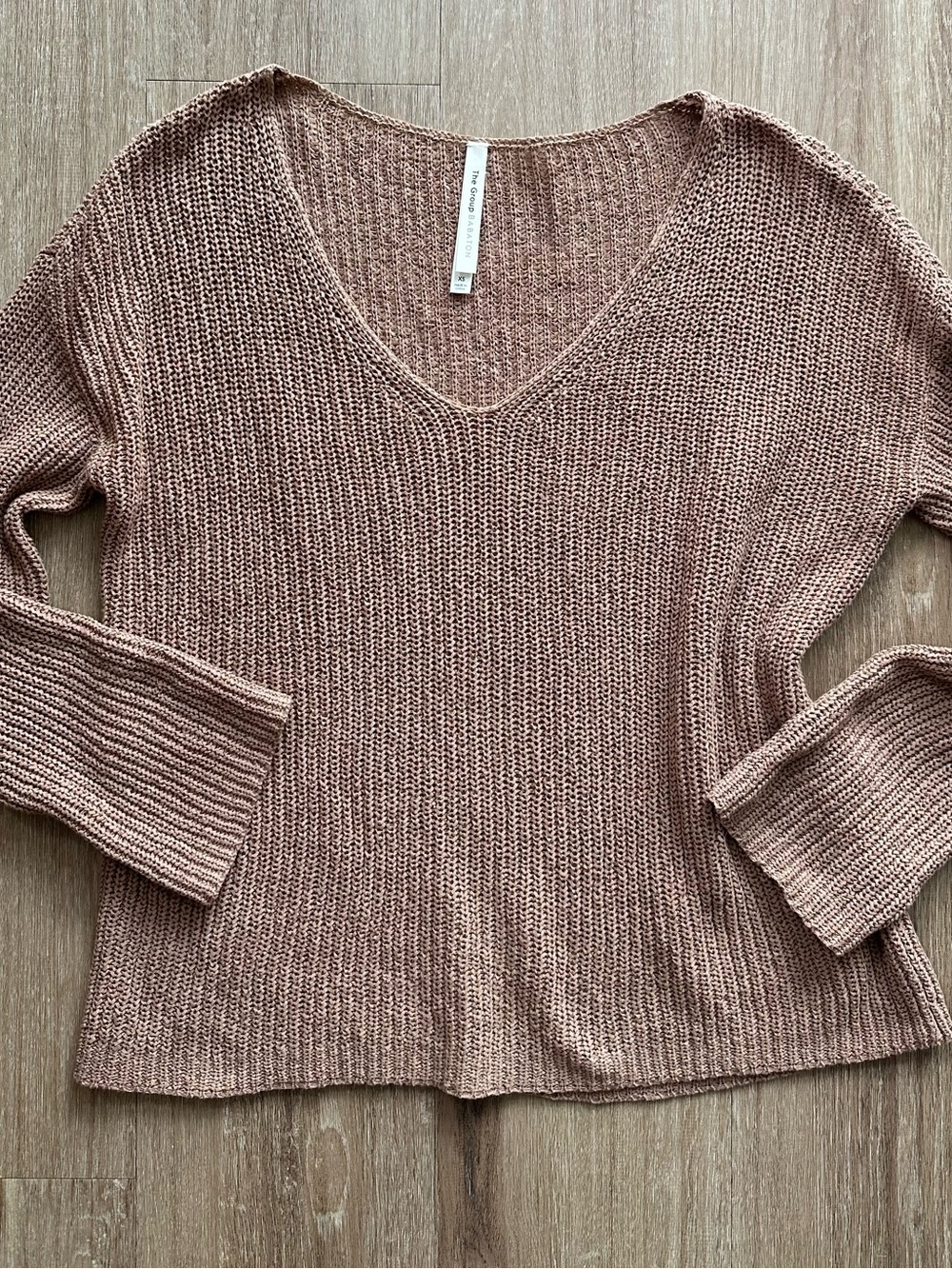 ARITZIA | GROUPE BABATON | V-NECK LIGHTWEIGHT KNIT SWEATER - XS - LIKE NEW